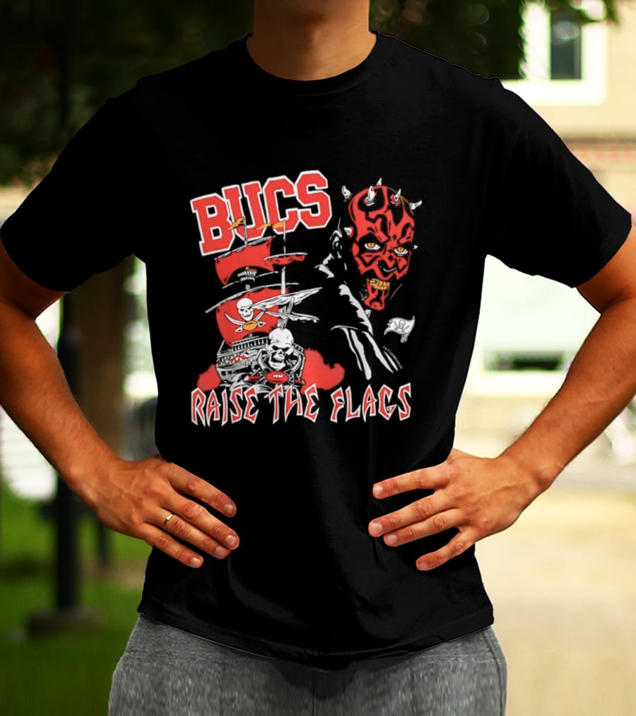 Bucs Darth Maul Raise The Flags Tampa Bay Buccaneers Star Wars T-Shirt