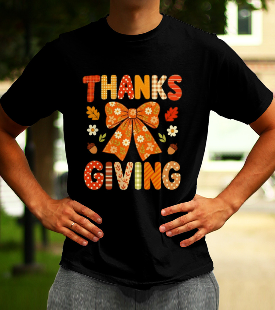 Thanksgiving Floral Bow With Autumn Acorns And Leaves T-Shirt