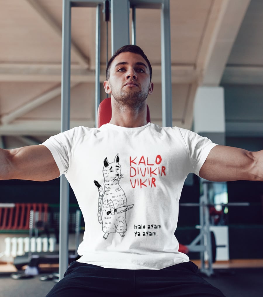 Kalo Divikir Vikir Kalo Ayam Ya Ayam Cat With Knife T-Shirt