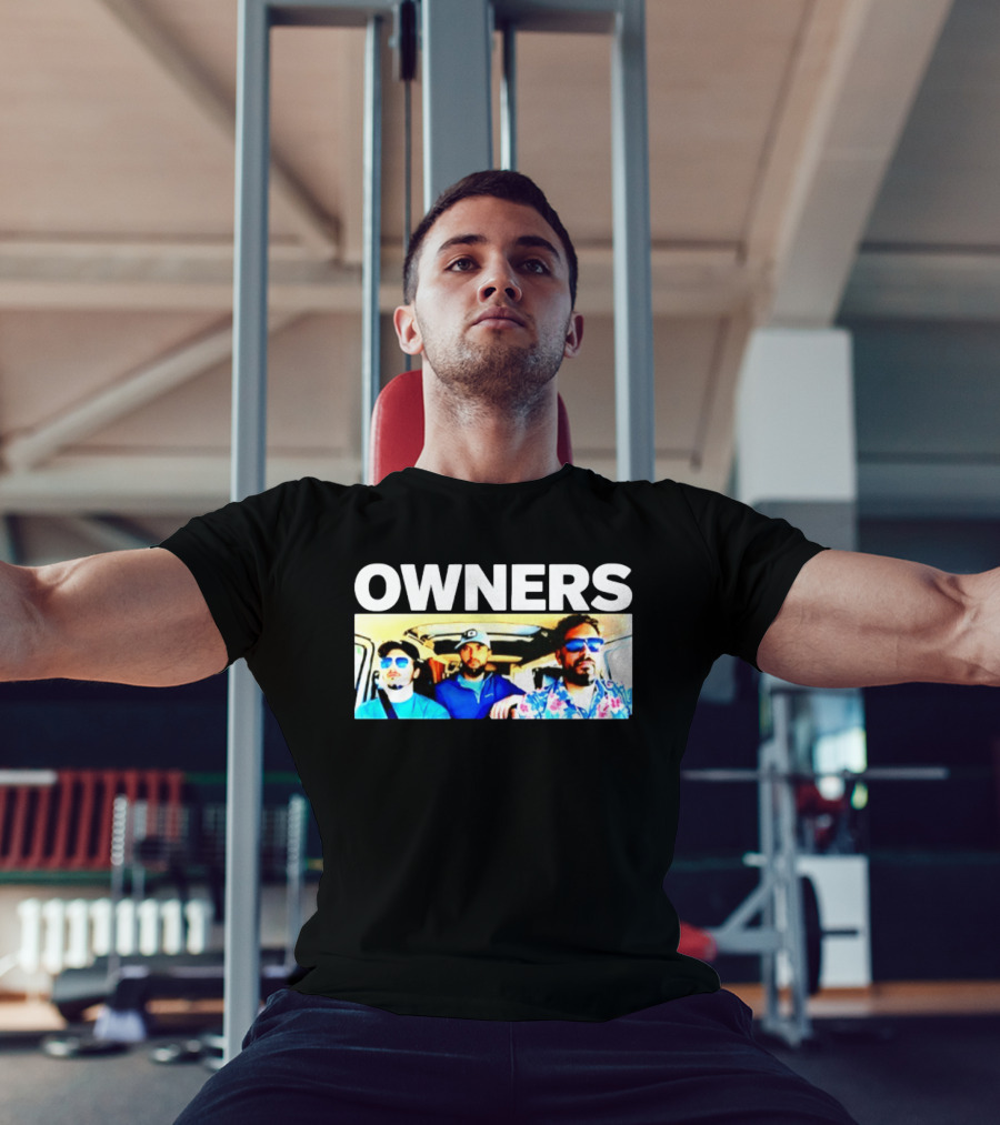 Owners Van Life Road Trip Friends Adventure Travel T-Shirt