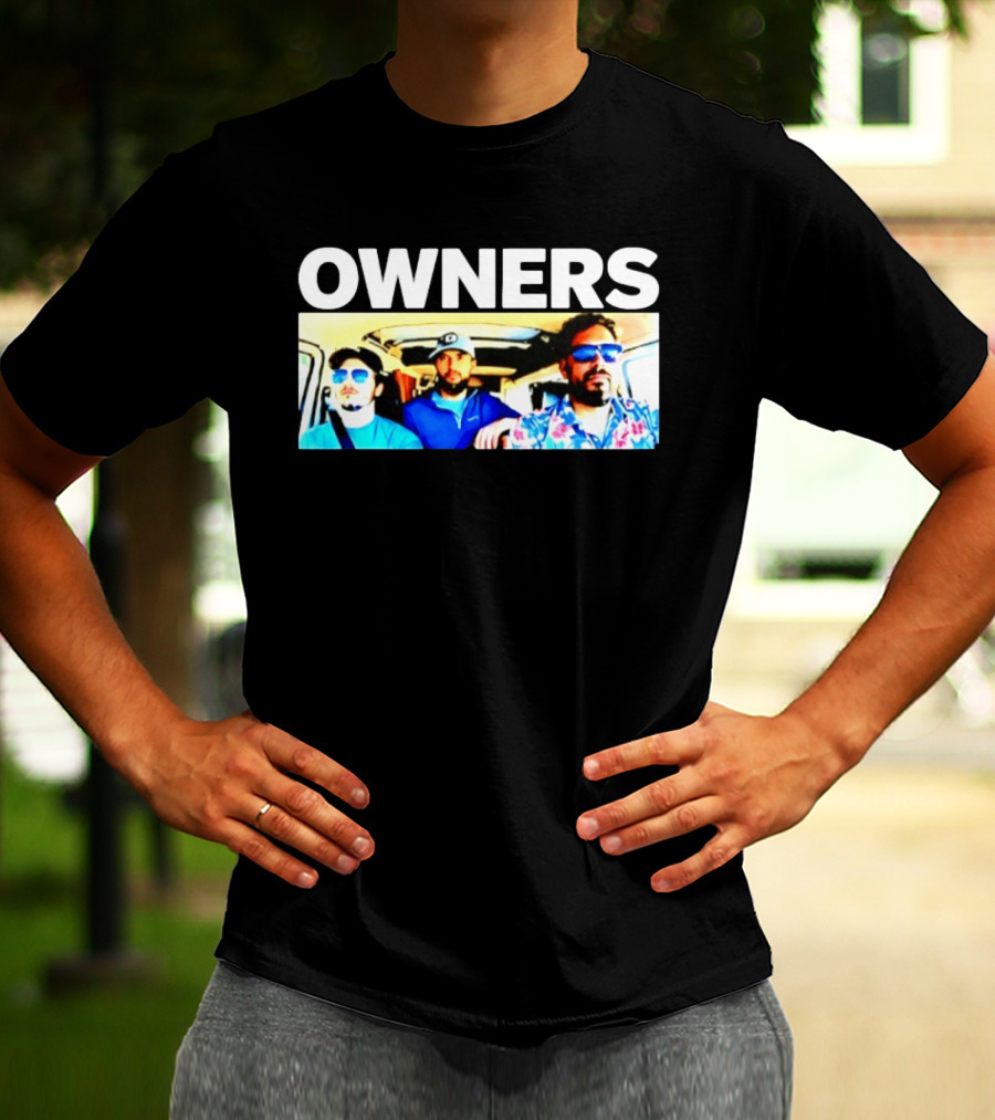 Owners Van Life Road Trip Friends Adventure Travel T-Shirt