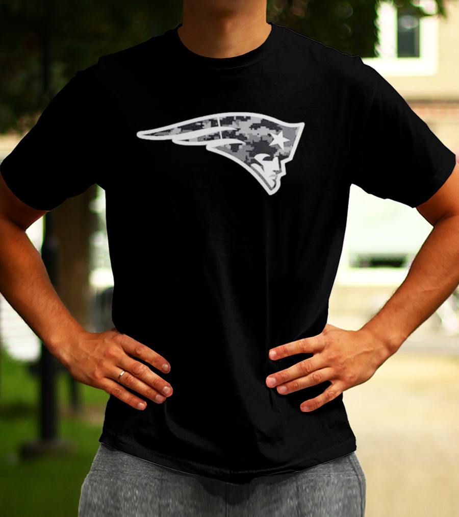 New England Patriots 2026 Salute To Service Camo Patriots Head T-Shirt