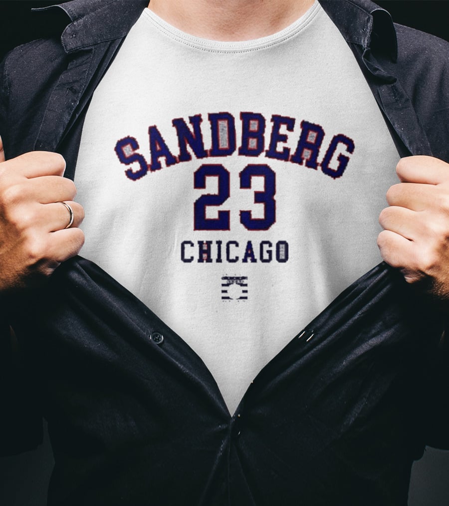 Sandberg 23 Chicago Baseball Legend T-Shirt