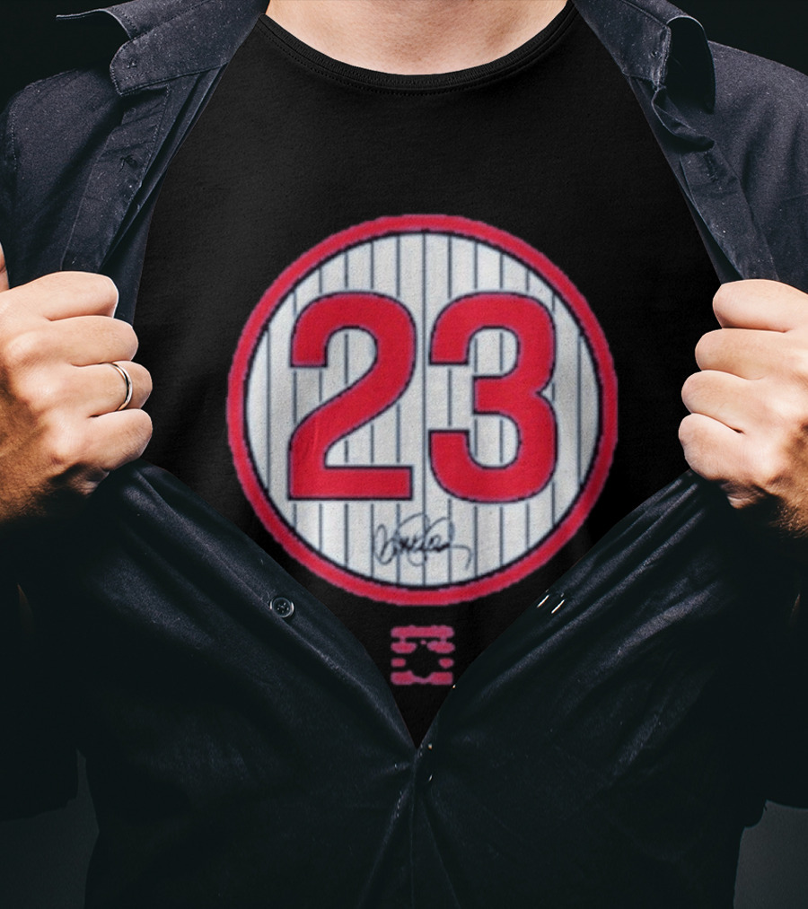 Ryne Sandberg 23 MLB Legend Signature T-Shirt