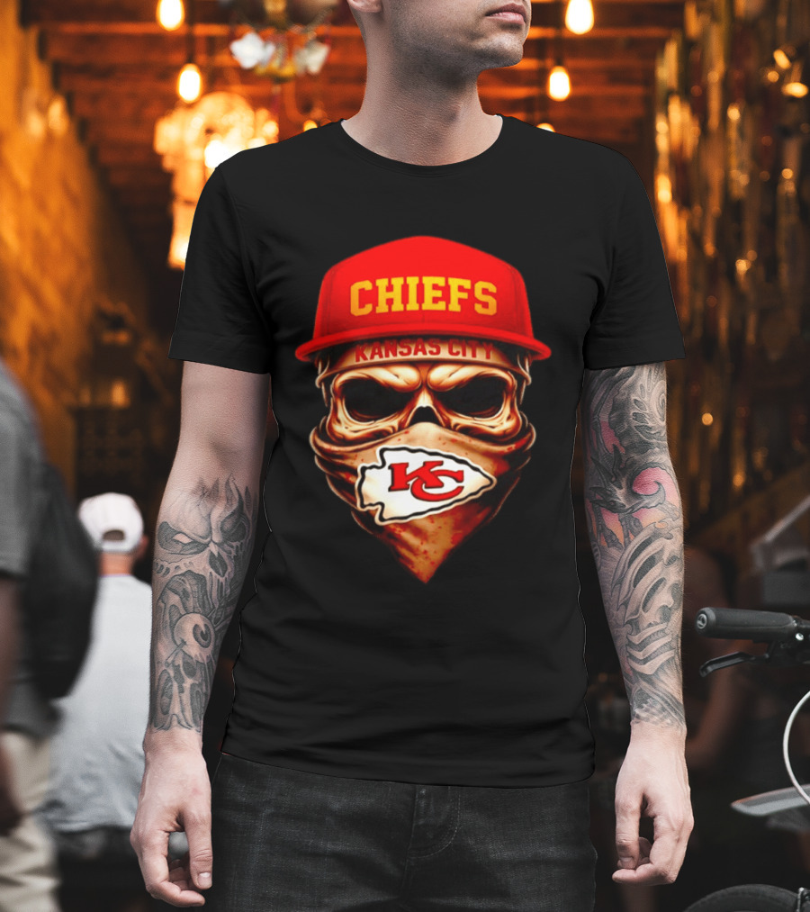 Kansas City Chiefs Skull Bandana KC T-Shirt