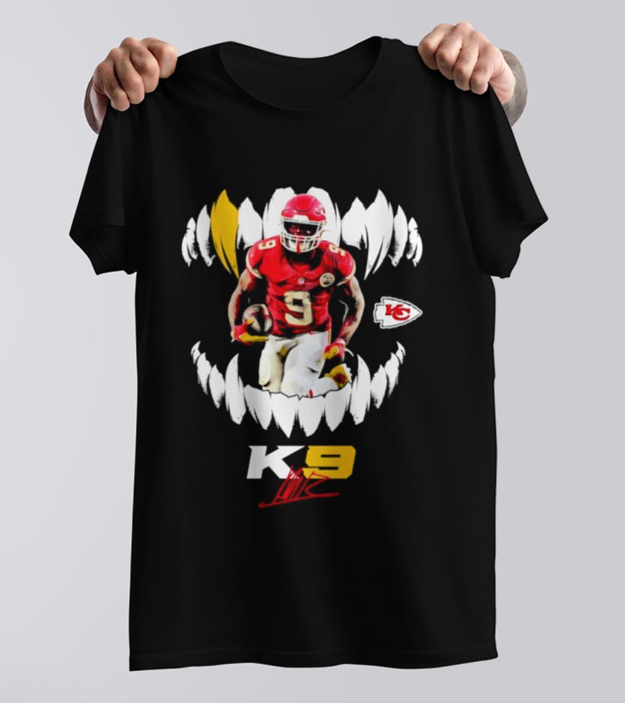 Kansas City Chiefs K9 Kenneth Walker III Football Teeth T-Shirt