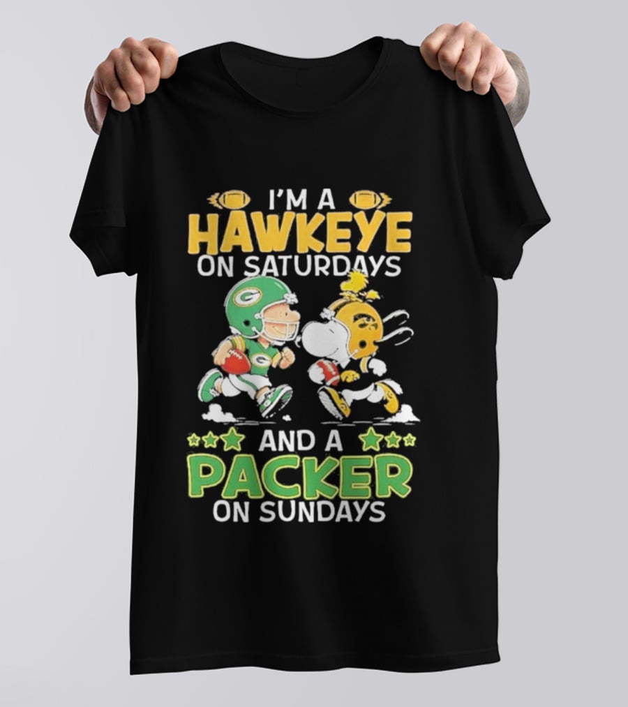 Peanuts I Am A Hawkeye On Saturdays And A Packer On Sundays T-Shirt