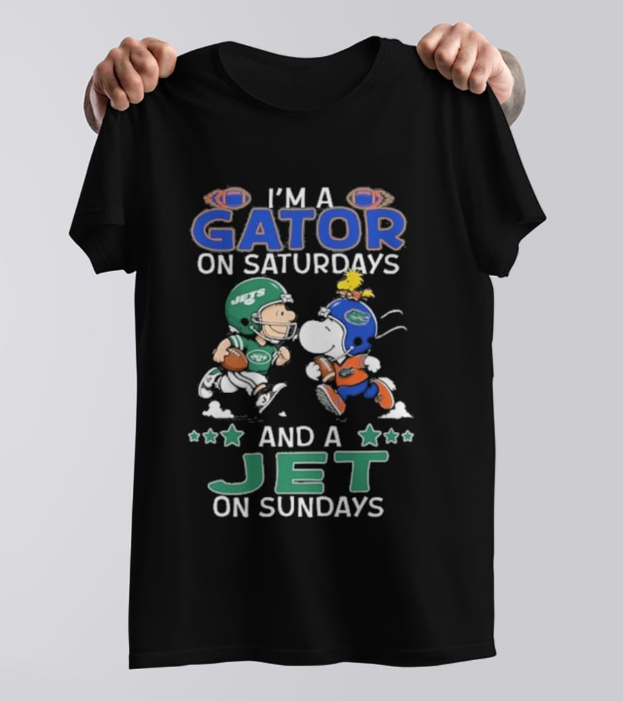 I'm A Gator On Saturdays And A Jet On Sundays Charlie Brown Snoopy Football Peanuts T-Shirt