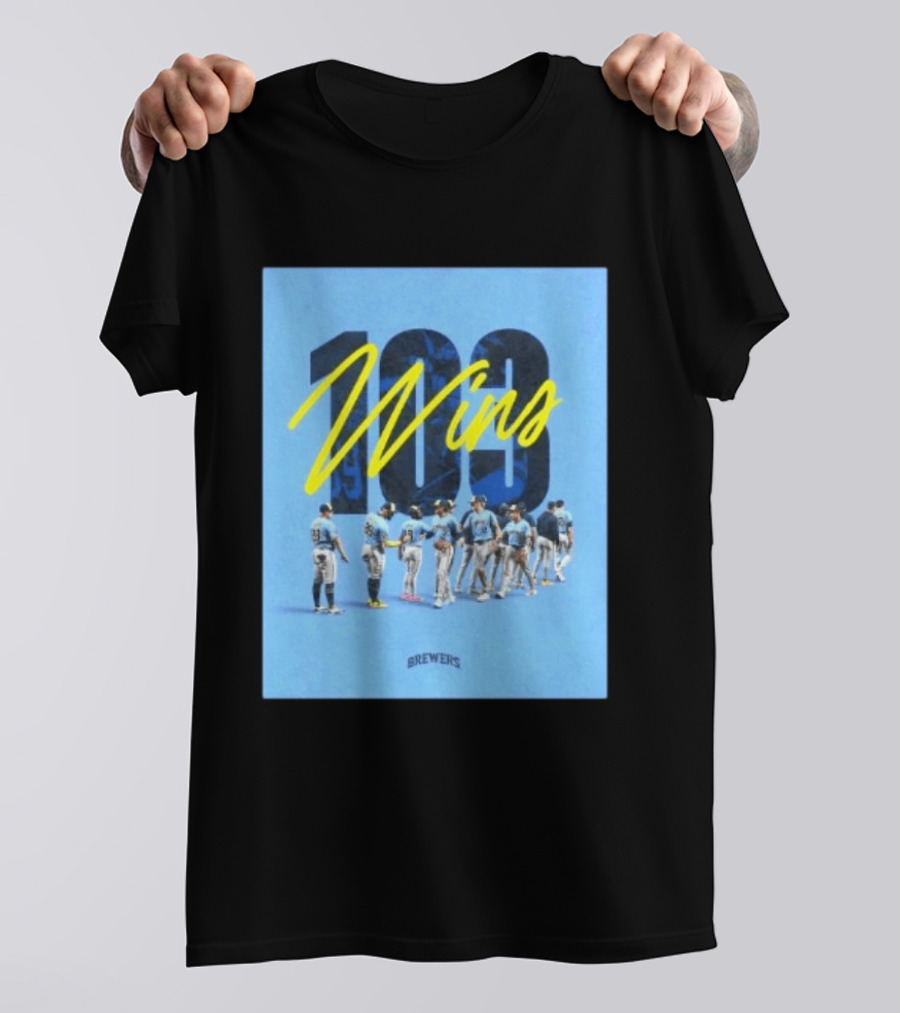 Milwaukee Brewers 103 Wins Celebration Team Huddle T-Shirt