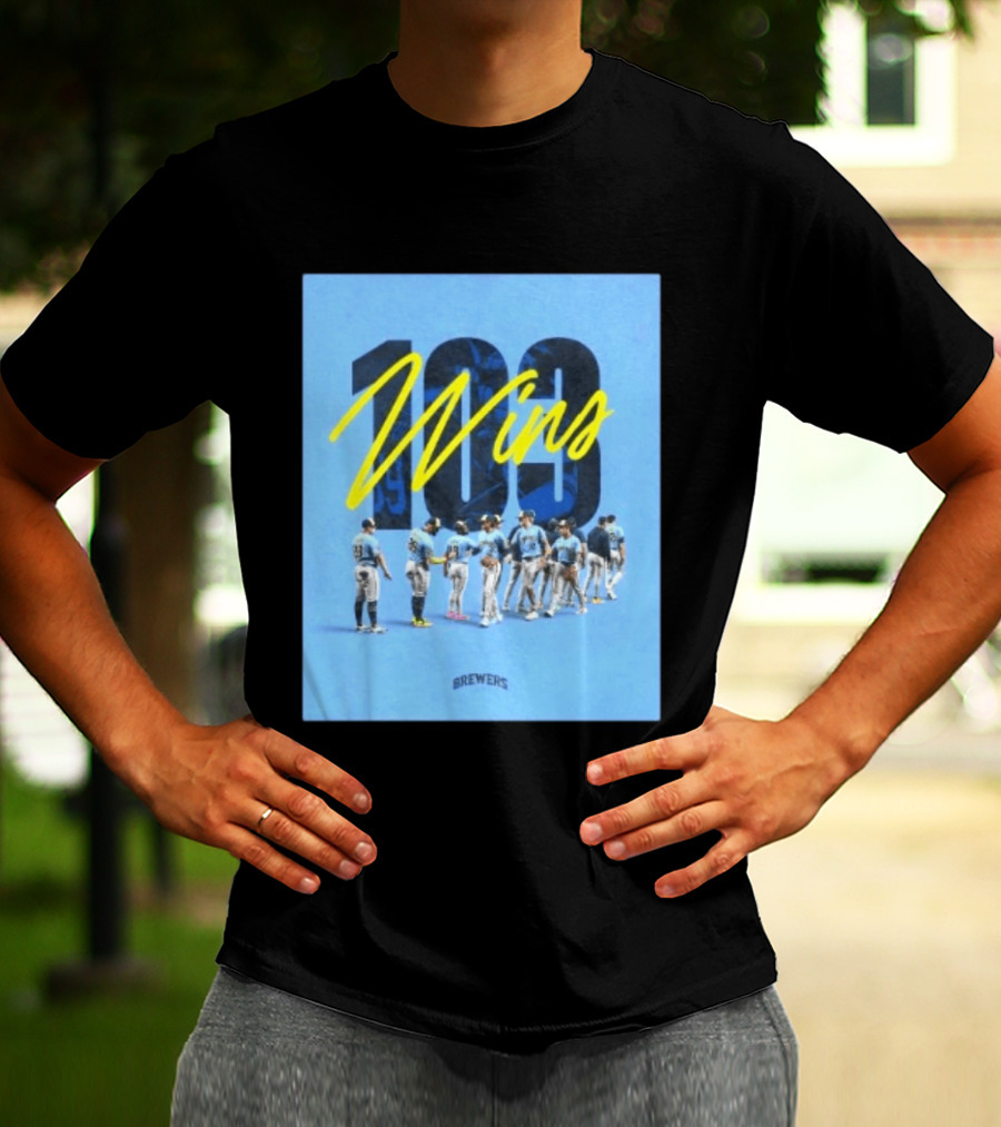 Milwaukee Brewers 103 Wins Celebration Team Huddle T-Shirt
