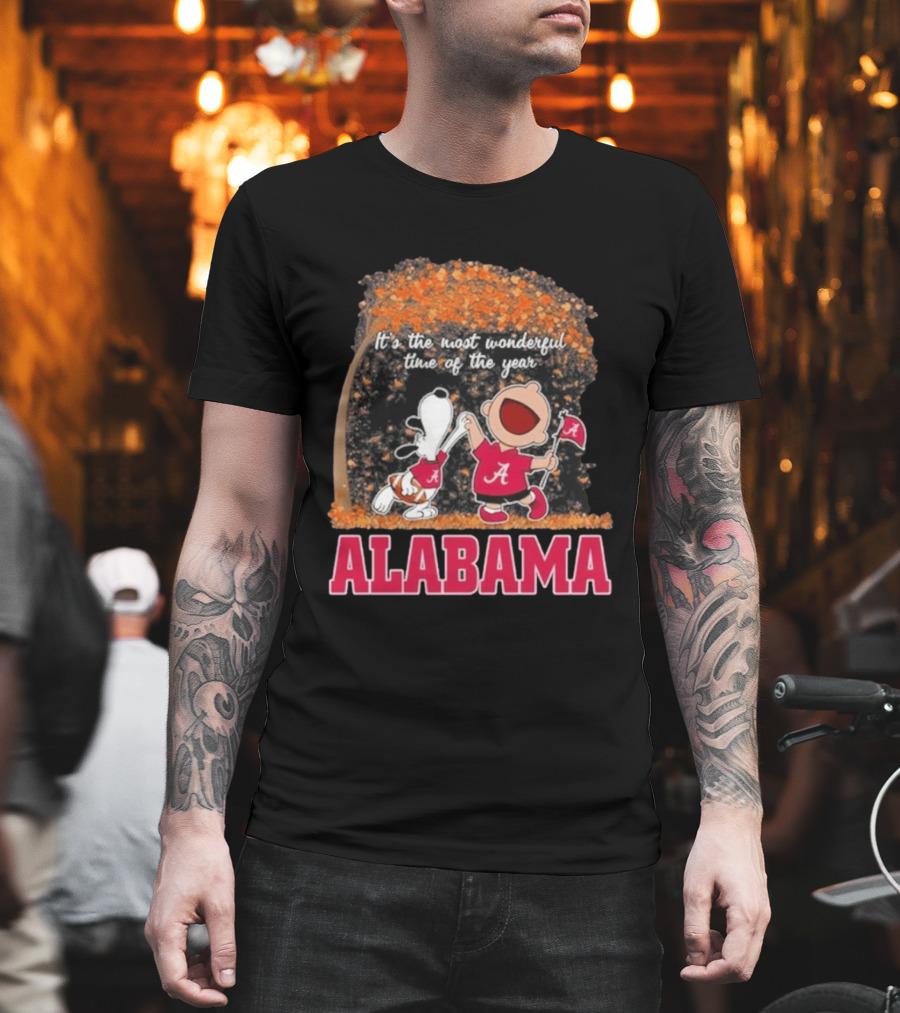 Alabama Crimson Tide Snoopy Charlie Brown It's The Most Wonderful Time Of The Year T-Shirt