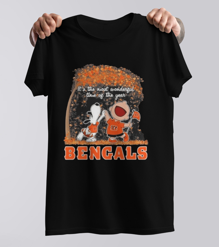 Cincinnati Bengals Snoopy Charlie Brown 2026 Most Wonderful Time T-Shirt