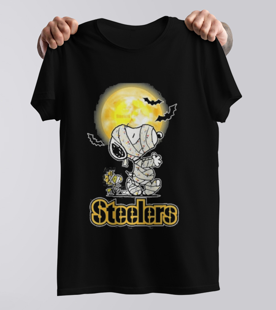 Pittsburgh Steelers Snoopy Halloween 2026 Holiday T-Shirt