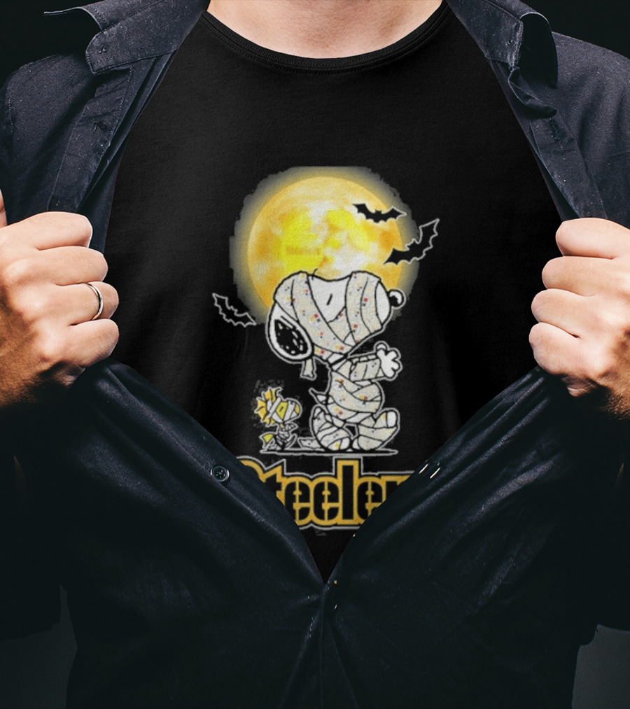 Pittsburgh Steelers Snoopy Halloween 2026 Holiday T-Shirt