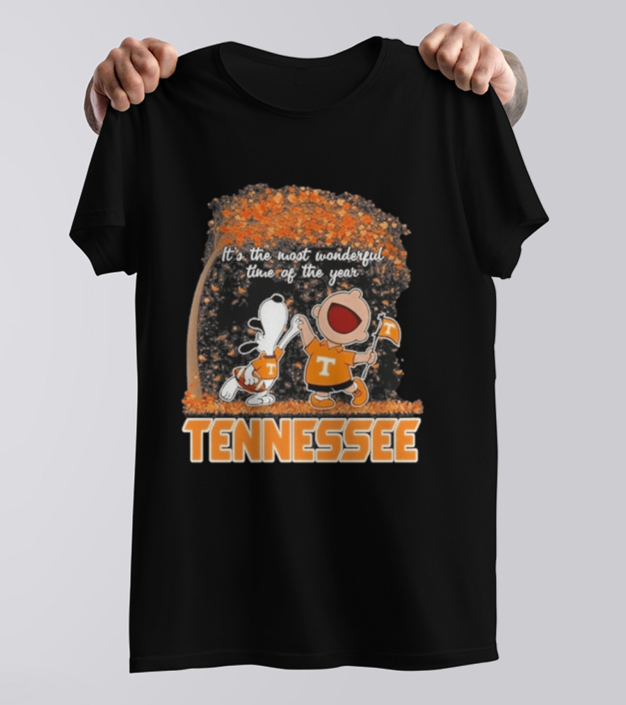 Tennessee Volunteers Snoopy Charlie Brown It's The Most Wonderful Time Of The Year T-Shirt