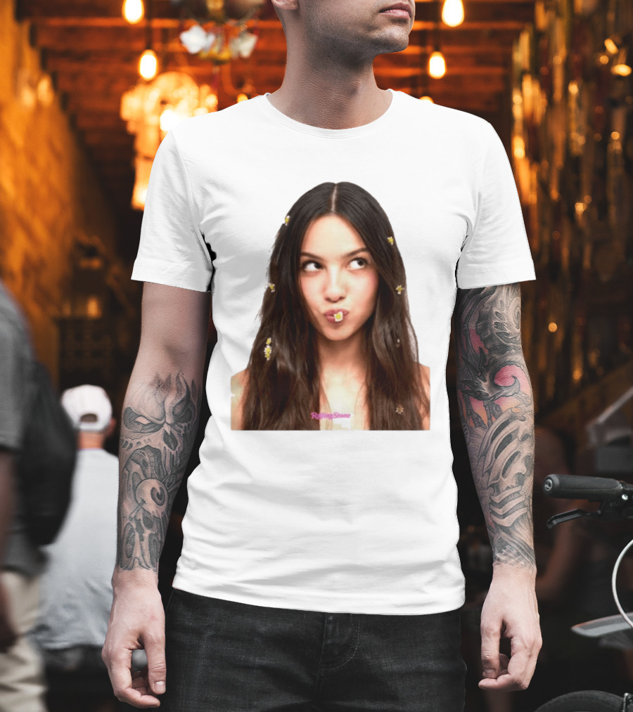 Olivia Rodrigo Rolling Stone Digital Exclusive Photo With Daisy Accents T-Shirt