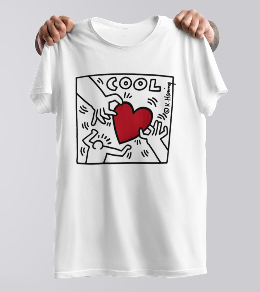 Keith Haring Cool Red Heart Two People Holding Hands Art 90s T-Shirt