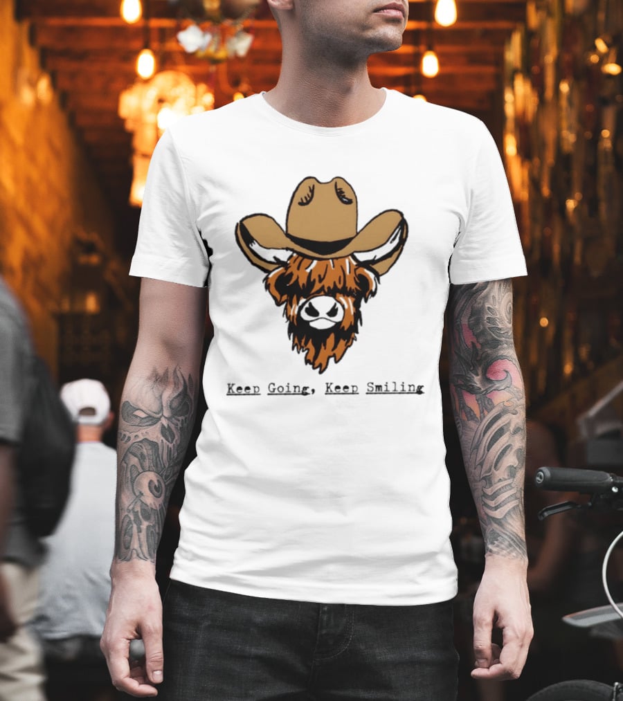 Highland Cow Cowboy Hat Keep Going Keep Smiling Vintage Look T-Shirt