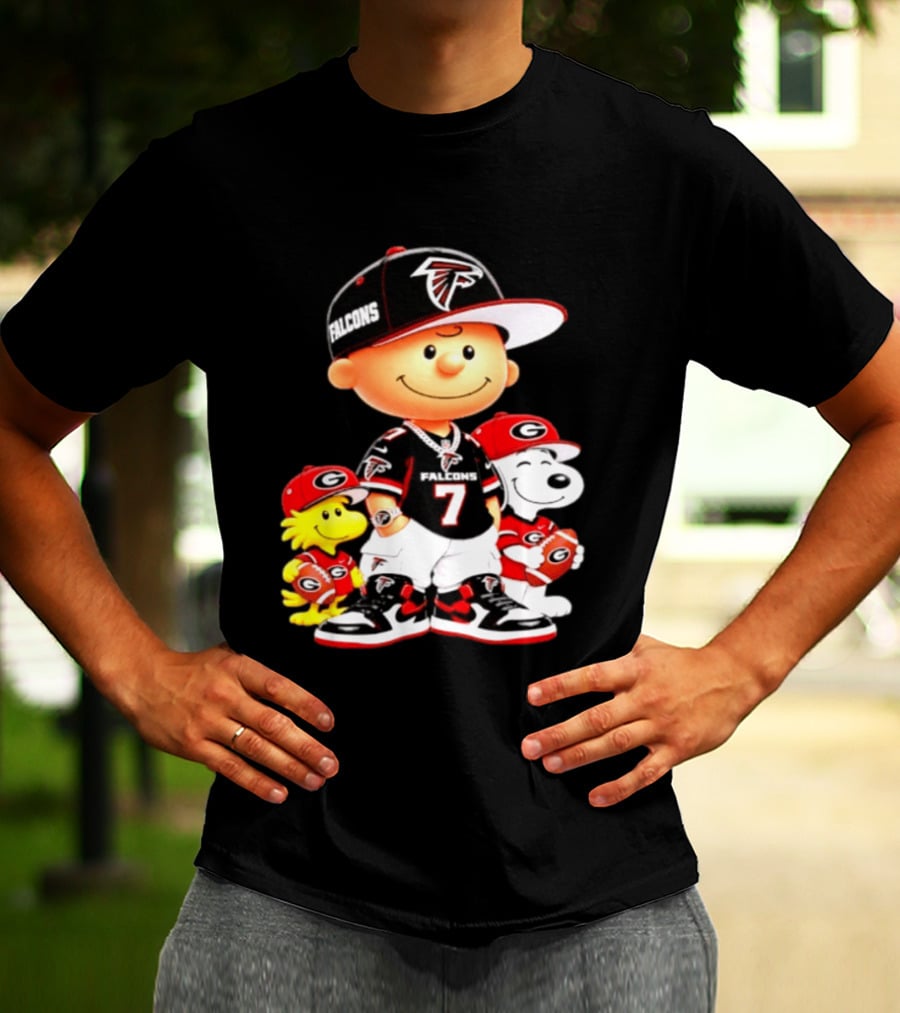 Charlie Brown Snoopy Woodstock Atlanta Falcons Georgia Bulldogs Football Fan Gear T-Shirt
