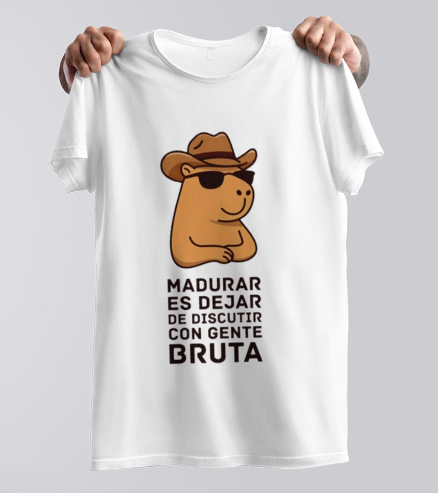 Capybara Madurar Es Dejar De Discutir Con Gente Bruta Cowgirl Hat Sunglasses T-Shirt