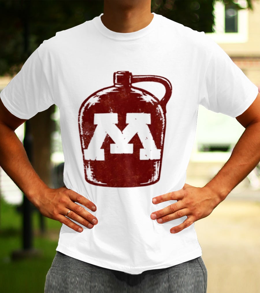 Minnesota Golden Gophers Football Jug M T-Shirt
