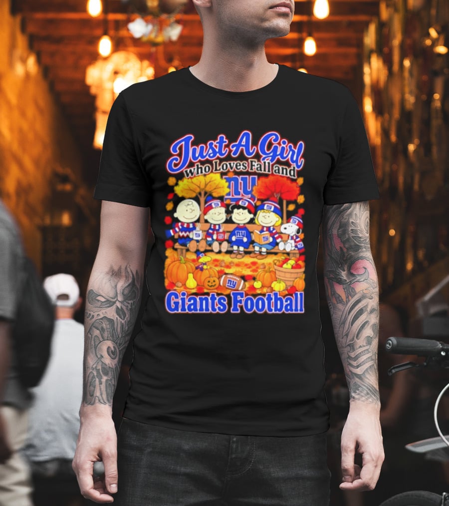 Just A Girl Who Loves Fall And Giants Football New York Peanuts Christmas T-Shirt