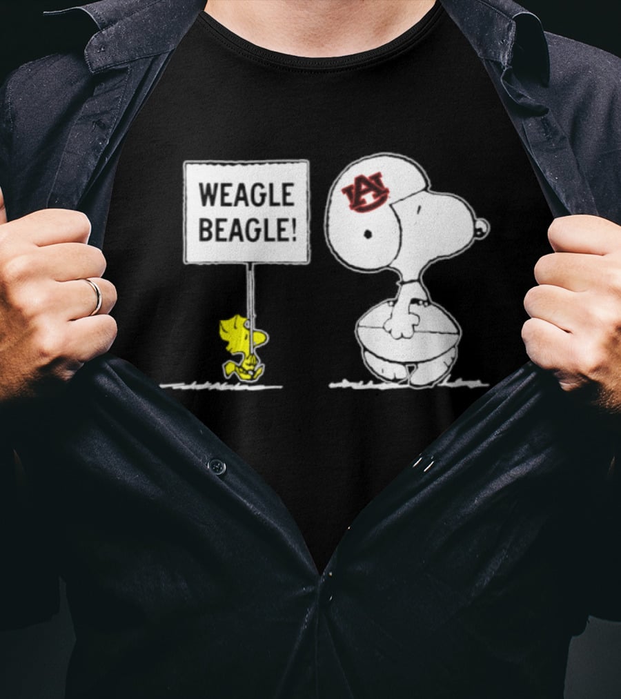Snoopy Woodstock Auburn Tigers Weagle Beagle Football T-Shirt