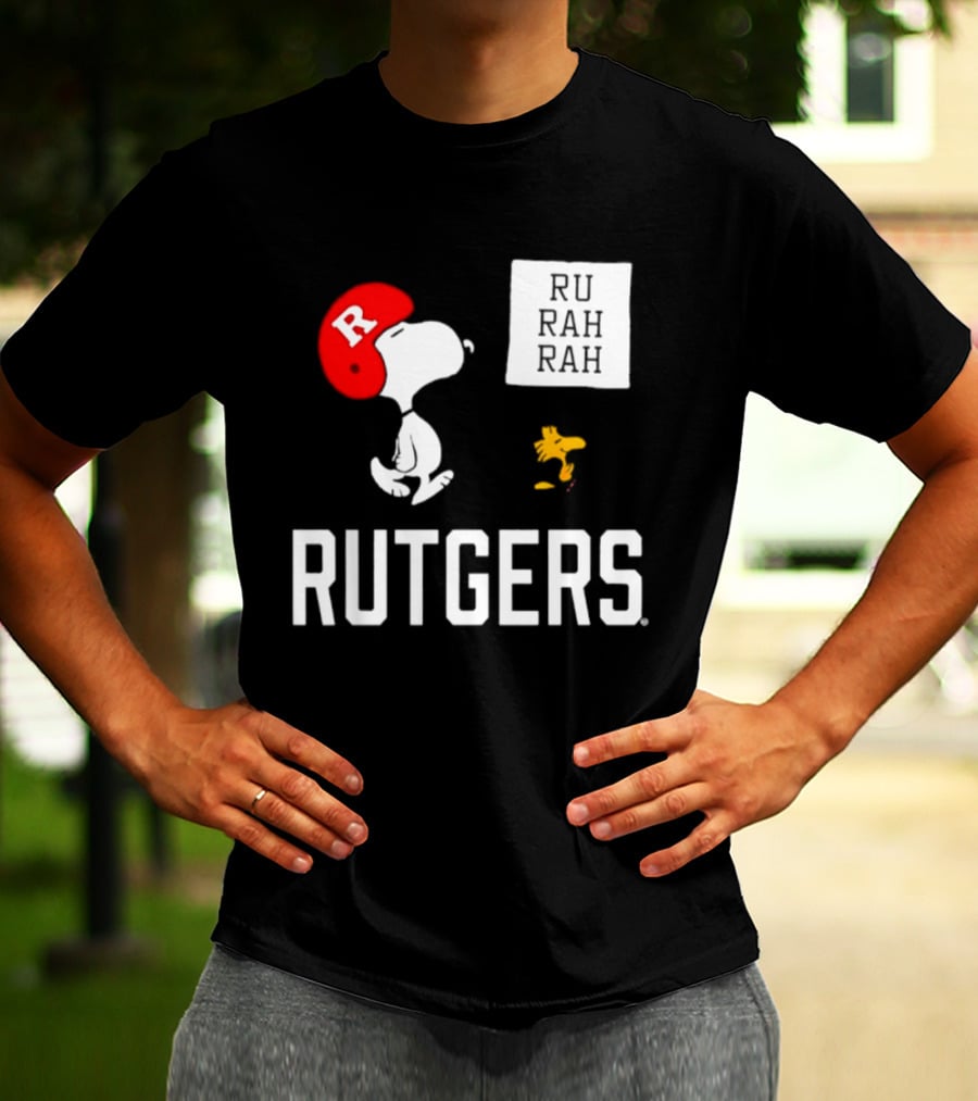 Snoopy Woodstock Rutgers Scarlet Knights Football Helmet R T-Shirt