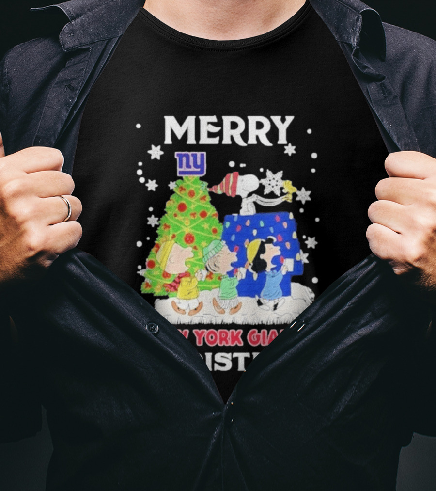New York Giants Peanuts Merry Christmas 2026 Snoopy Woodstock Charlie Brown T-Shirt