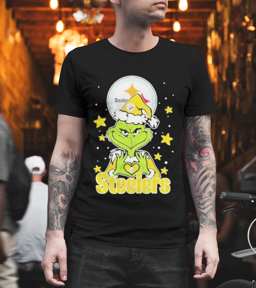 Pittsburgh Steelers Grinch Christmas Love Hands 2026 Football T-Shirt