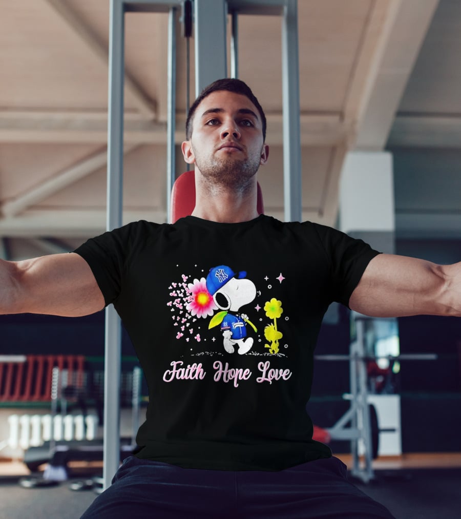 Snoopy New York Yankees Breast Cancer Awareness Faith Hope Love Blossoms Woodstock T-Shirt