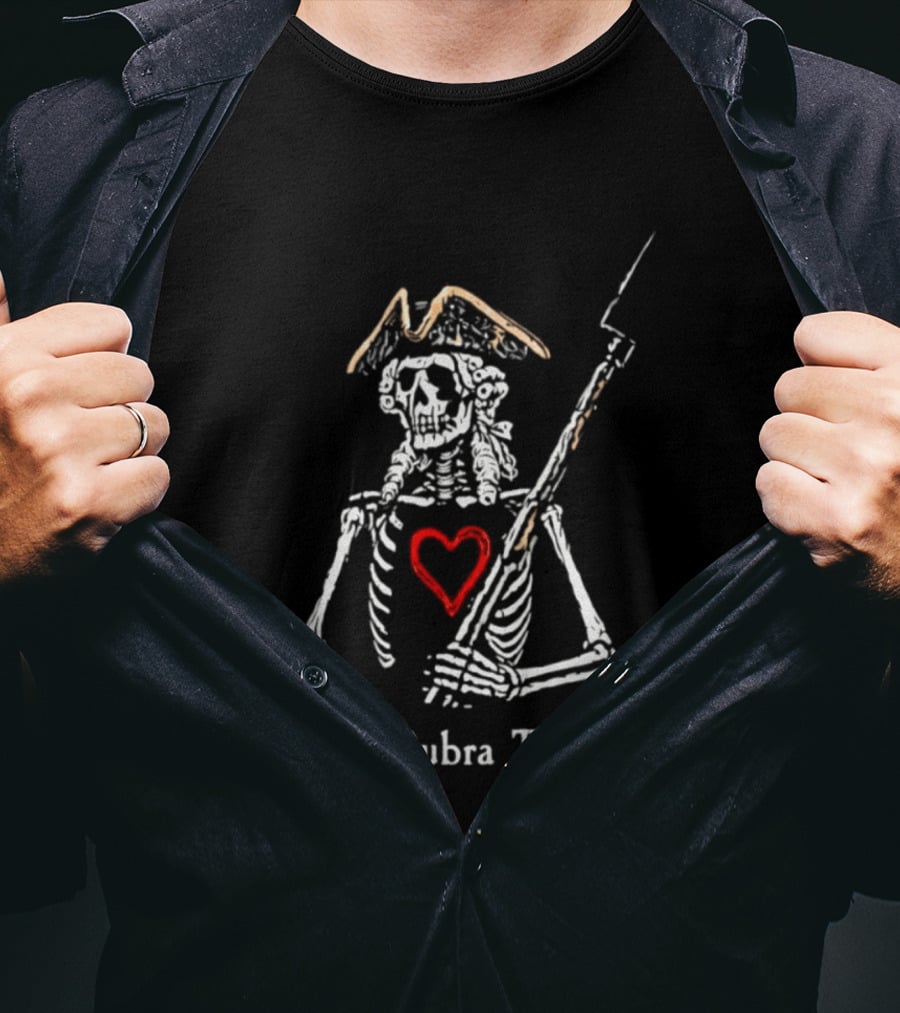 Mori Rubra Tunica Skeleton With Heart T-Shirt