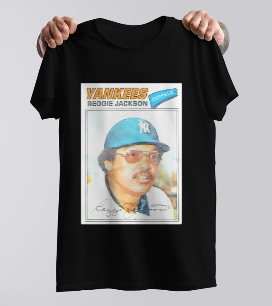 Yankees Reggie Jackson Outfield 1977 Topps Baseball Card T-Shirt