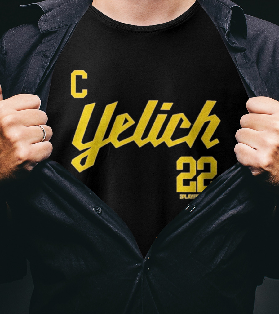 Yelich 22 Captain Players Milwaukee Brewers Baseball MLB T-Shirt