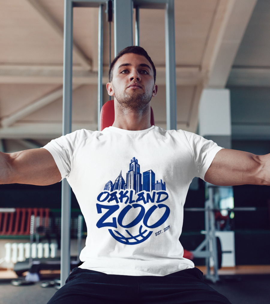 Pitt Panthers Oakland Zoo You Vs The Zoo Est 2001 T-Shirt