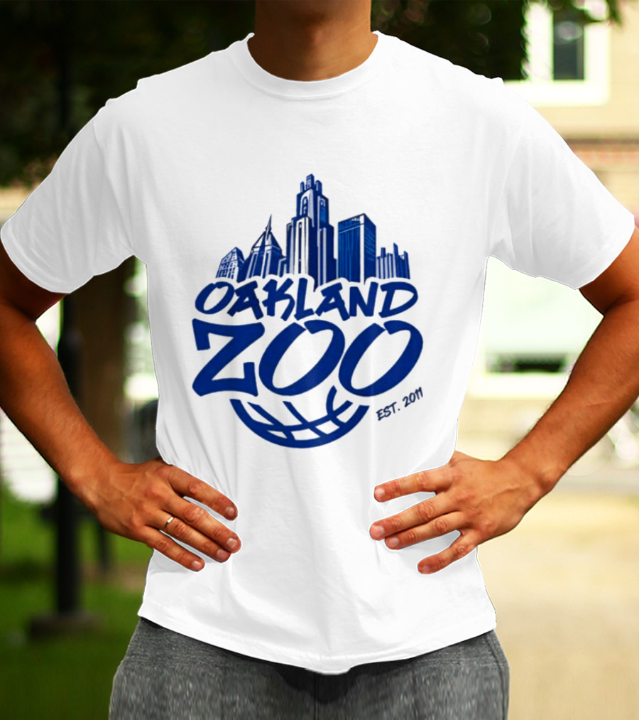 Pitt Panthers Oakland Zoo You Vs The Zoo Est 2001 T-Shirt