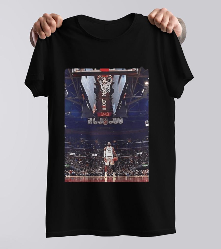 Lebron James Los Angeles Lakers NBA So Goated Basketball Court Scene T-Shirt