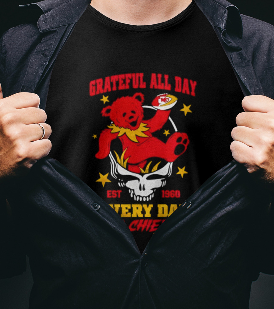 Grateful All Day Every Day Go Chiefs Est 1960 Kansas City Chiefs X Grateful Dead T-Shirt