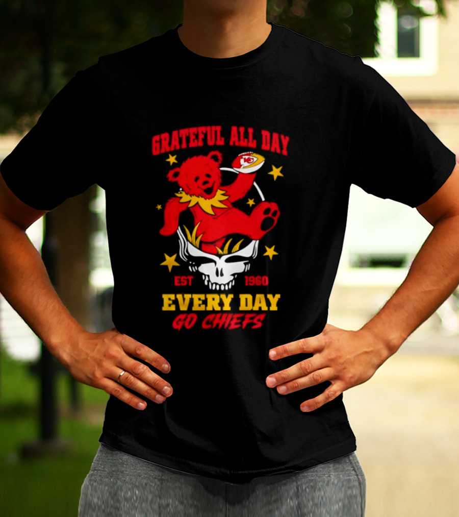 Grateful All Day Every Day Go Chiefs Est 1960 Kansas City Chiefs X Grateful Dead T-Shirt