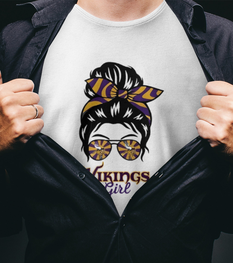 Minnesota Vikings Girl Messy Bun Sunglasses Fan T-Shirt