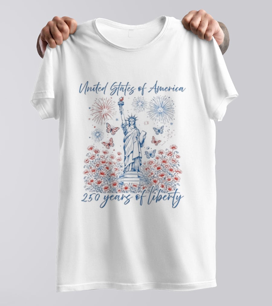 United States Of America 250 Years Of Liberty Fireworks And Statue Of Liberty Celebration T-Shirt
