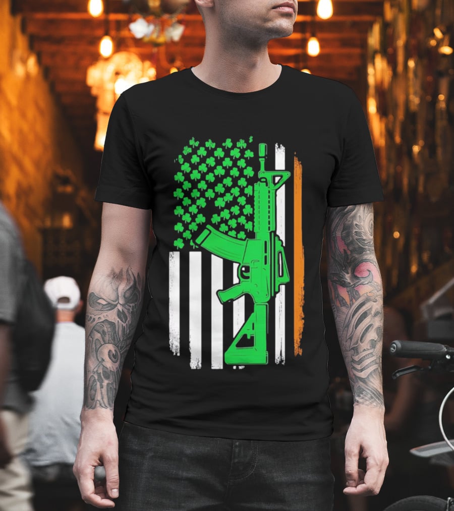 AR15 Shamrock American Irish Flag St Patrick's Day T-Shirt