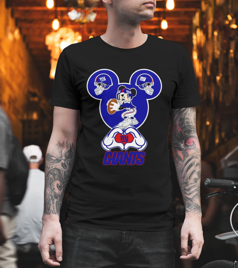 New York Giants Mickey Mouse Heart Hands NFL Team Fan Gear T-Shirt