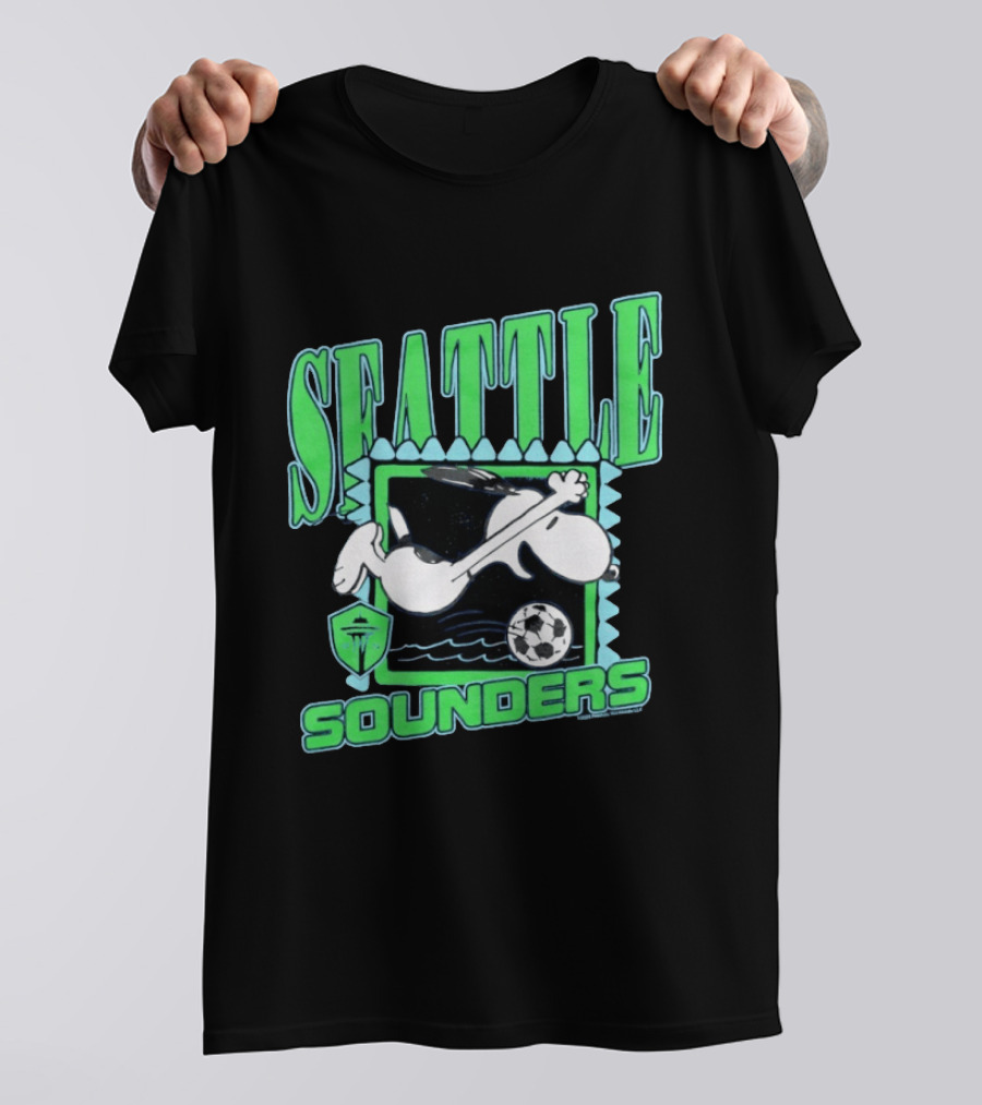 Peanuts Snoopy Seattle Sounders Soccer Collaboration T-Shirt
