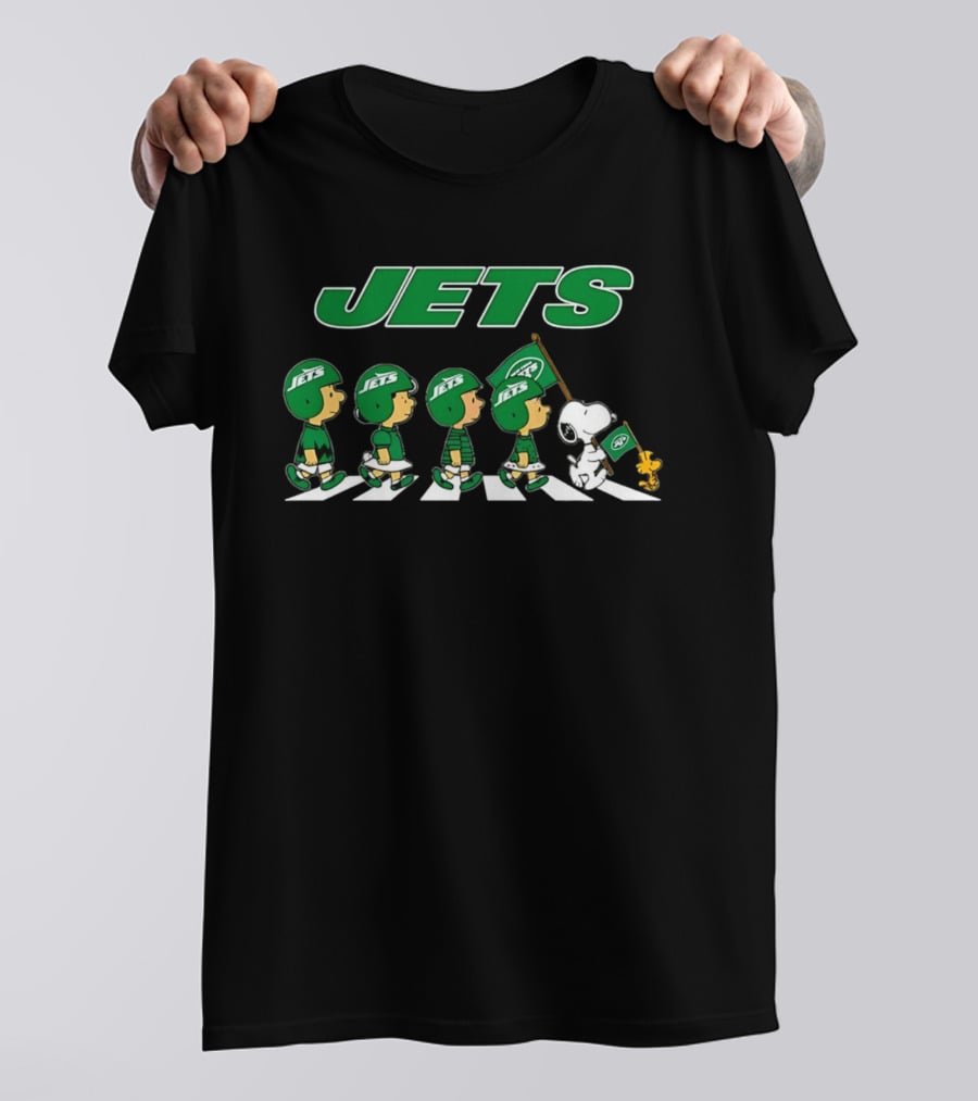 Peanuts New York Jets Snoopy Woodstock Football Abbey Road Parade T-Shirt
