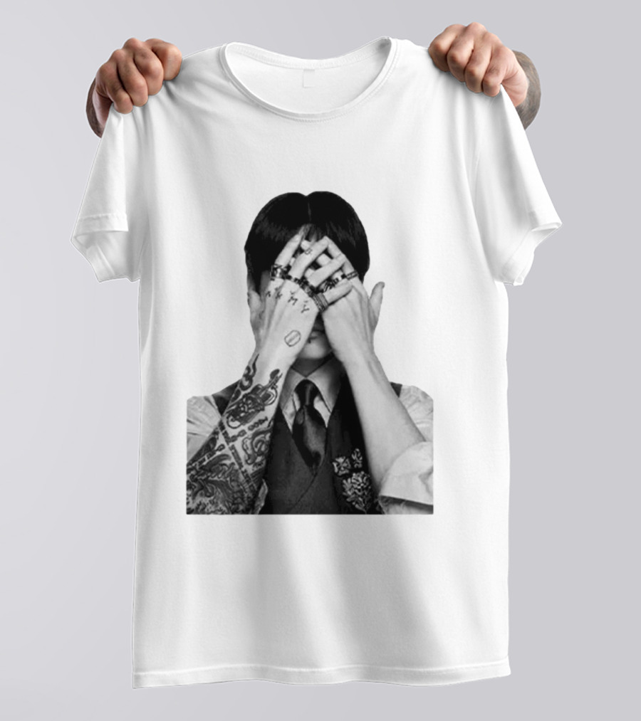 Jung Kook BTS Arirang Tour Tattoo Art Aesthetic T-Shirt