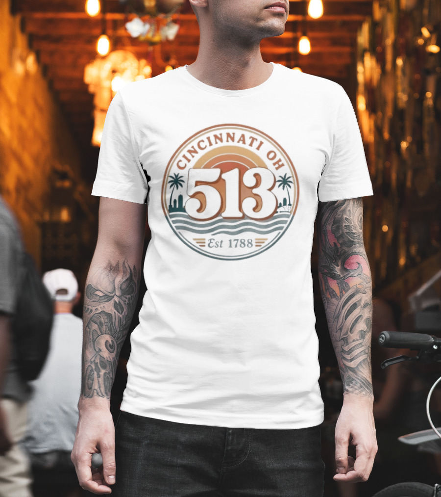 Cincinnati Ohio 513 Est 1788 Retro Sunset Palms T-Shirt