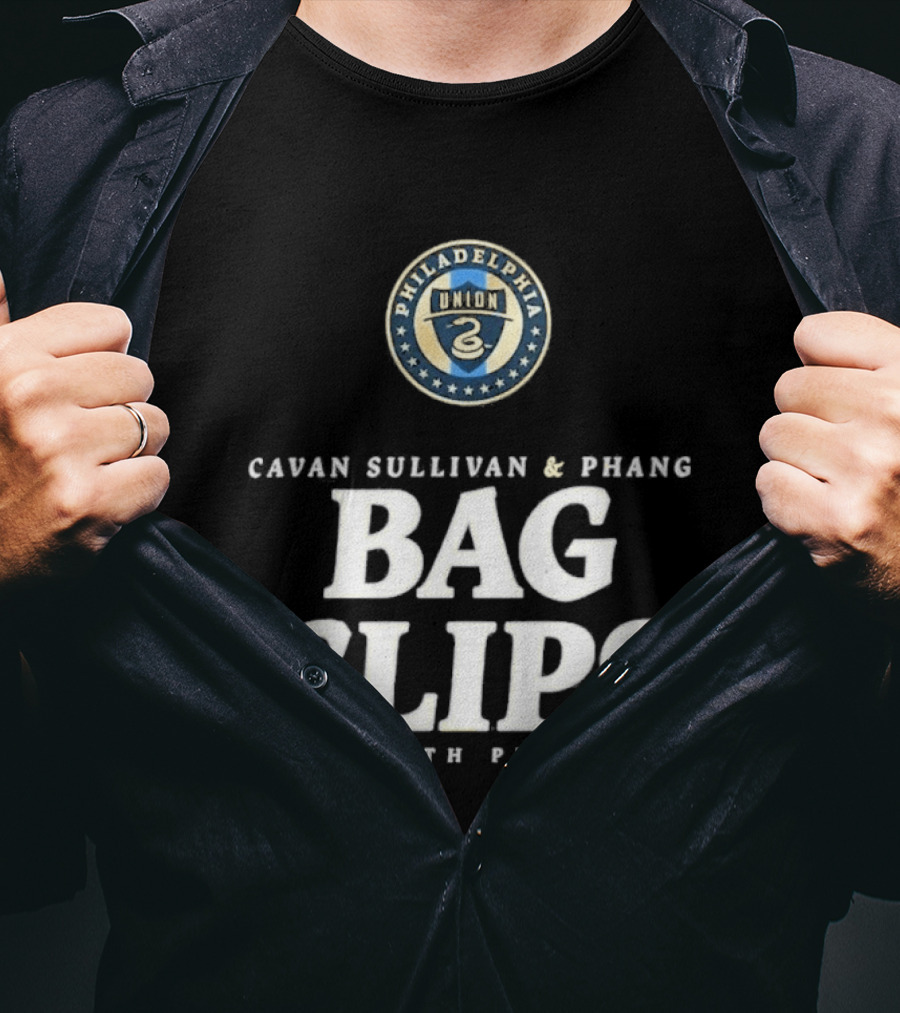 Philadelphia Cavan Sullivan Phang Bag Clips Gift With Purchase T-Shirt