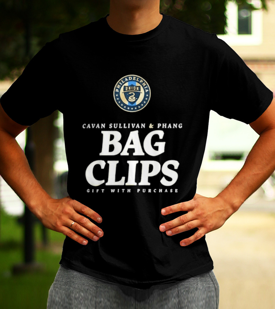 Philadelphia Cavan Sullivan Phang Bag Clips Gift With Purchase T-Shirt
