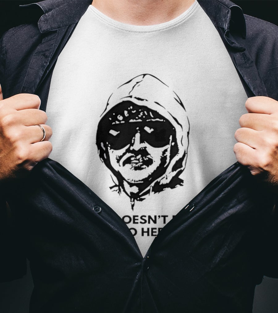 She Doesn't Even Go Here Big Head Sunglasses Meme T-Shirt
